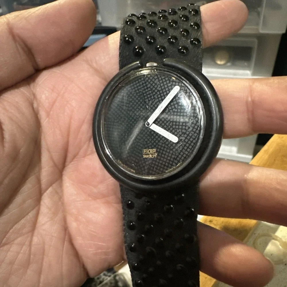 Working Vintage POP Swatch Watch 1989 Studded‎ Fabric Strap Black 39mm Rare Runs